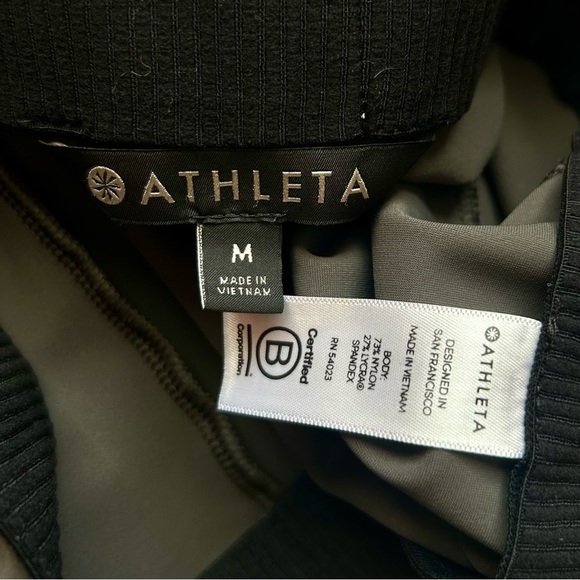 Athleta Mercurial Crop Flare Pant Arbor Olive Gray Brown Travel Sz M #405530-01 - Picture 8 of 9